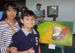 Alumno en la Exposición de obras de los alumnos del Taller de Pintura Creando Artistas como fin de ciclo 2013-14 en el WTC Veracruz