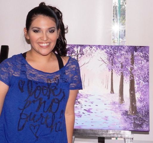 Alumna de 15 años muestra su obra como fin de ciclo 2012-13 del taller de pintura Creando Artistas en el hotel Camino Real, Veracruz